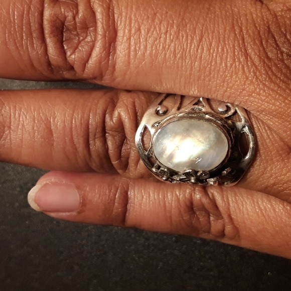 Handmade Moonstone Silver Ring Size 9 - Picture 6 of 12